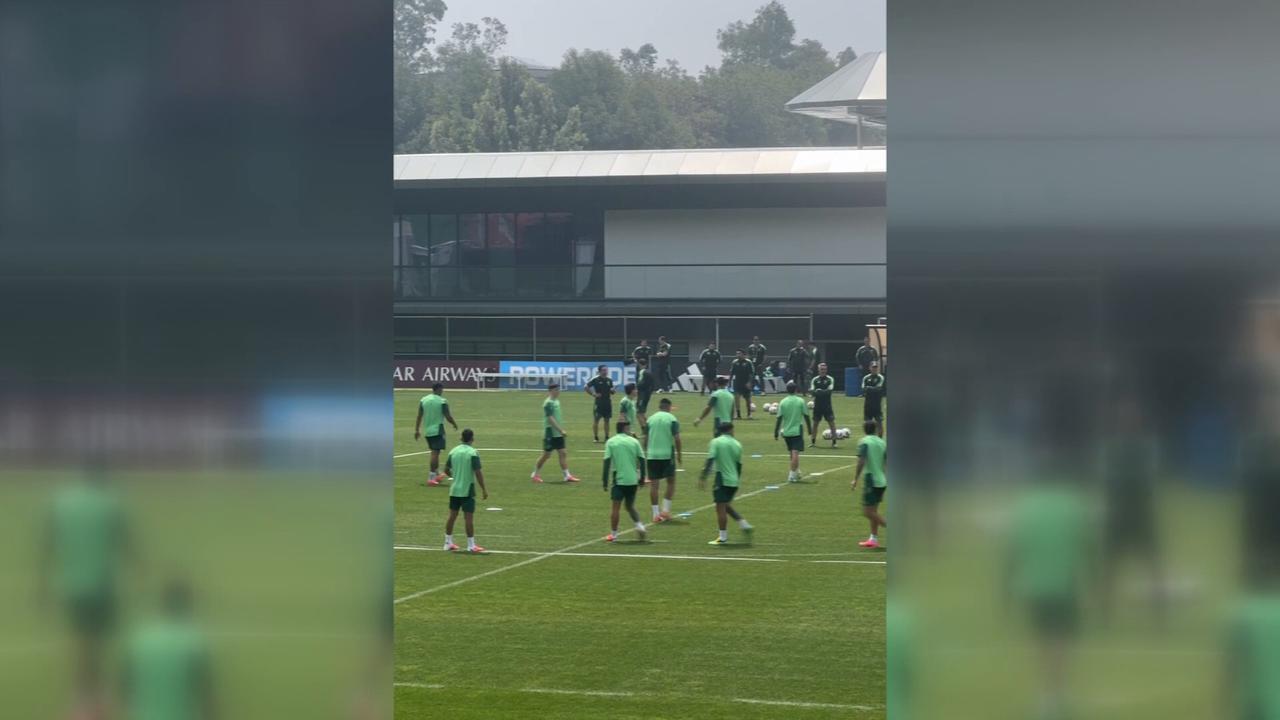 Video thumbnail for Mexico: Mexico completes training ahead of World Cup clash with England.
