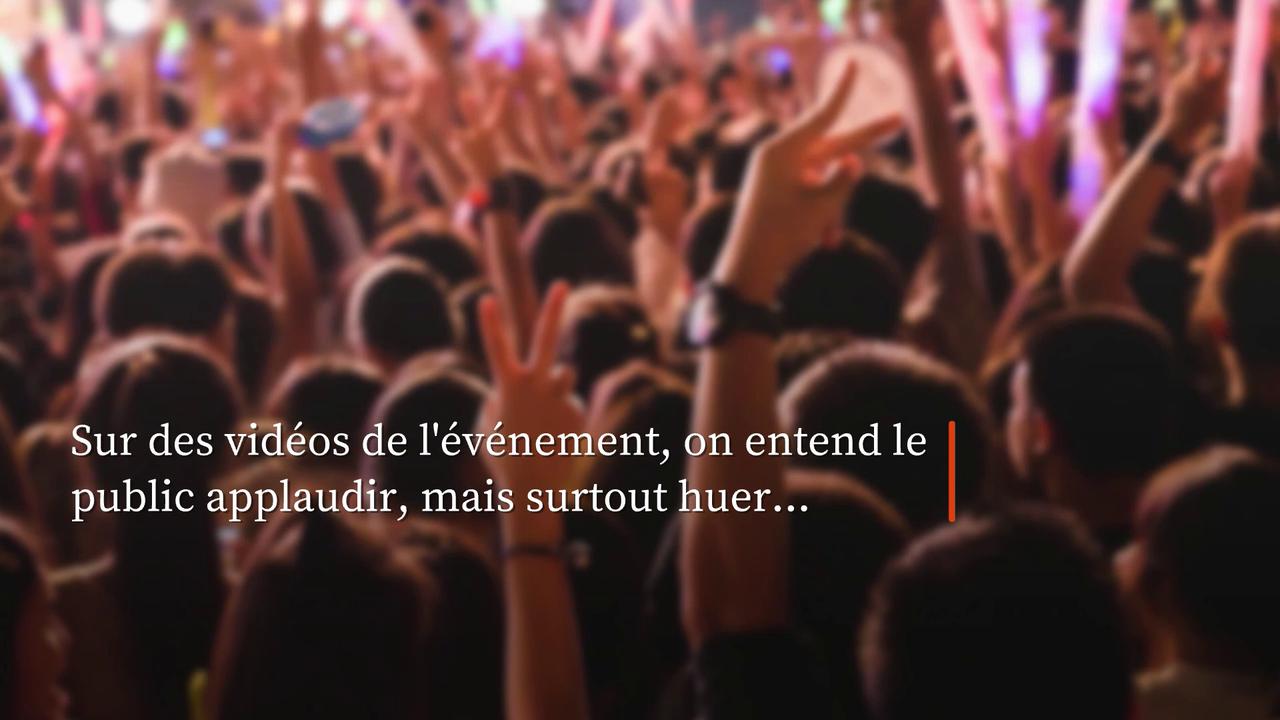 Video thumbnail for Taylor Swift huée lors d'un concert de country.