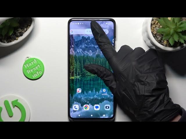 Video thumbnail for How to Remove Google Search Bar from Home Screen on MOTOROLA Edge 40 Neo