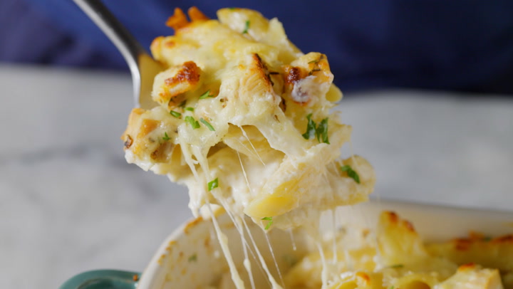 Video thumbnail for Chicken Alfredo Casserole