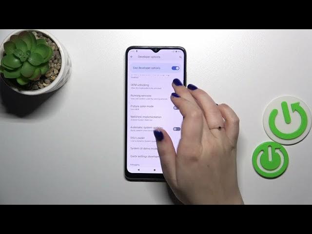 Video thumbnail for How to Enable Automatic System Software Updates on MOTOROLA Moto E22i