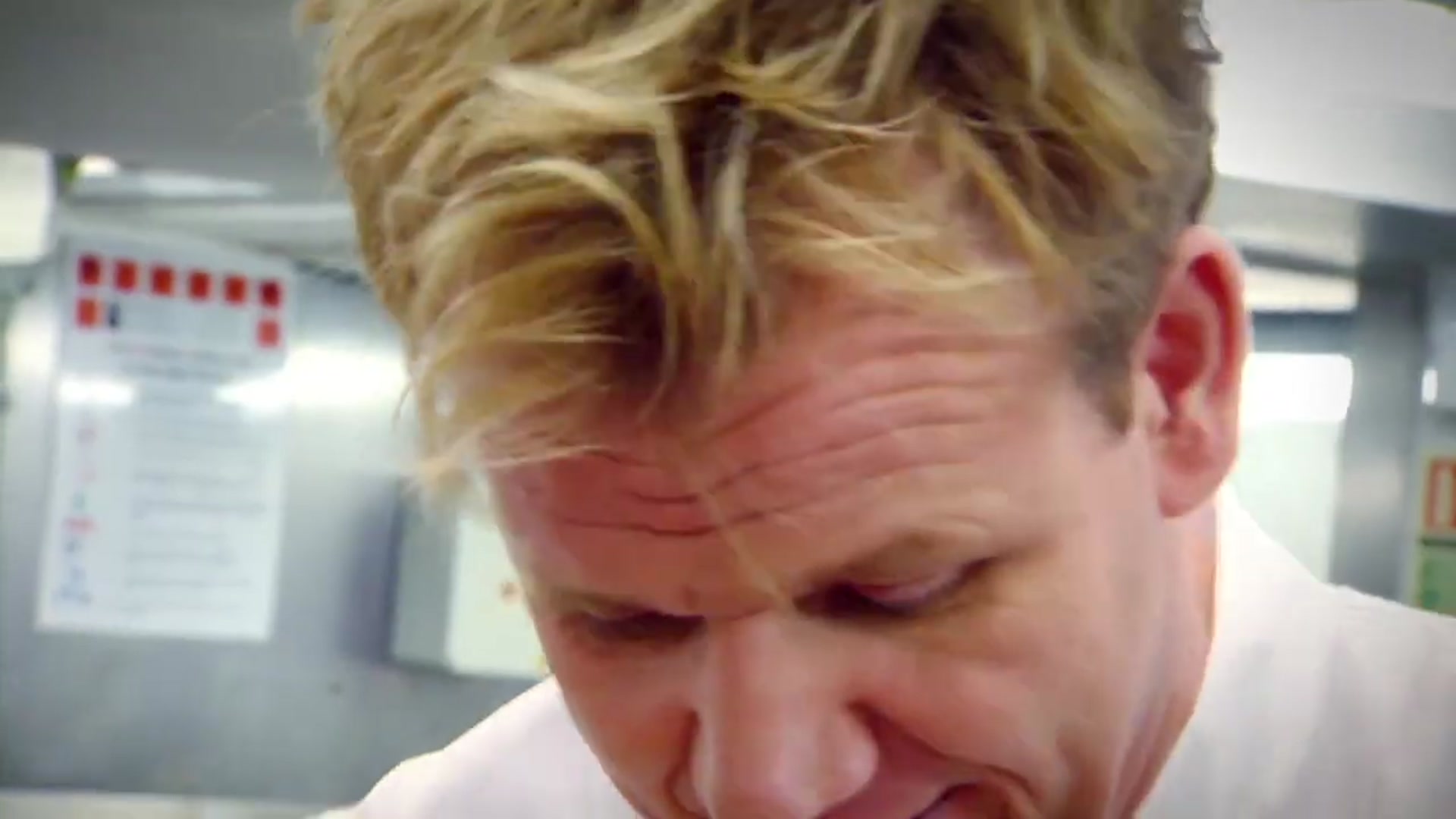 Video thumbnail for Gordon Ramsay's Haricot Bean Soup And Tiger Prawn Recipe ¦ The F Word (720p 25fps)