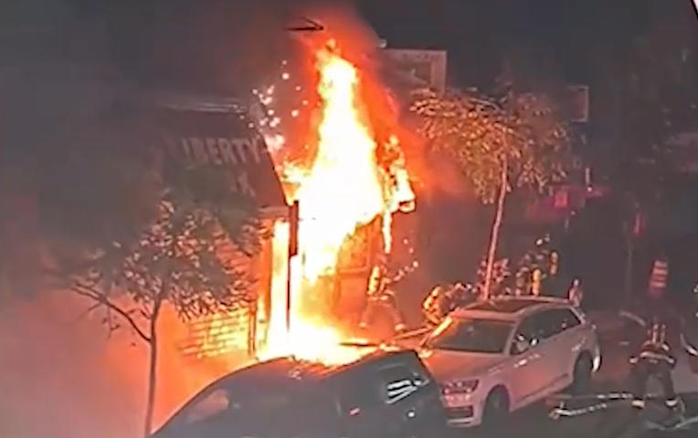 Video thumbnail for NYPD investigates fire at Fordham businesses as possible arson
