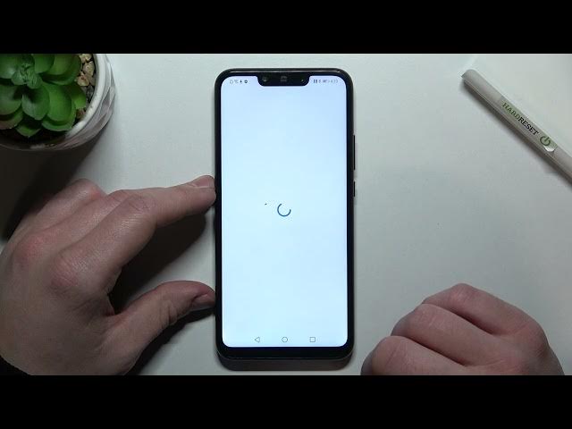 Video thumbnail for How to Add Different Types of Cards to Google Pay on Mate 20 Lite | Google Pay cards on Huawei