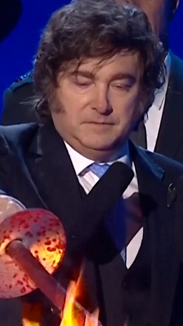 Video thumbnail for Argentina’s Milei sings and lights torch for Israeli national day