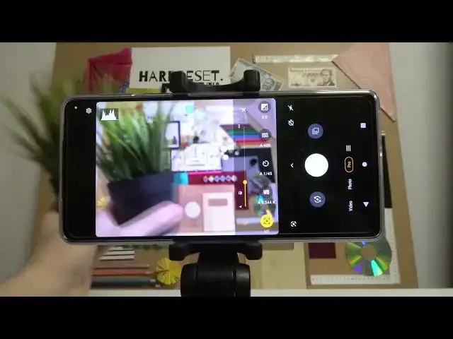 Video thumbnail for MOTOROLA Edge 30 Pro Camera Manual Mode Overview | Pro Mode Options