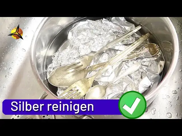 Video thumbnail for Silberschmuck reinigen mit Salz und Alufolie
