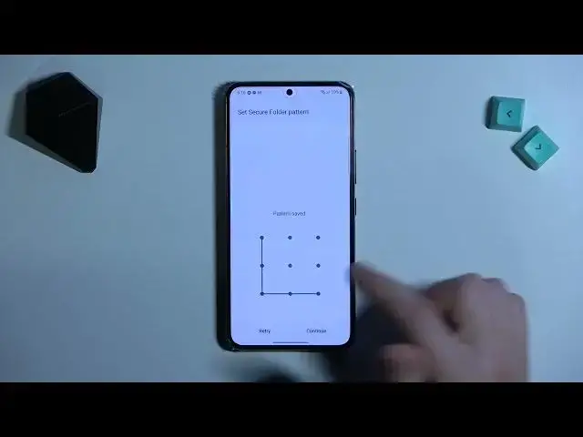 Video thumbnail for How to Hide Gallery Photos on SAMSUNG Galaxy S22 5G // Secure Folders