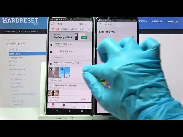 Video thumbnail for How to Transfer Files from Motorola Device to SONY Xperia 1 III - Use Send Anywhere app