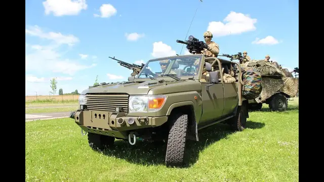 'Video thumbnail for Belgian Defense Minister Steven Vandeput unveils new FOX vehicle for Special Operations Forces'