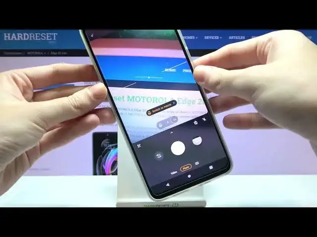 Video thumbnail for How to Turn On Camera Leveler on Motorola Edge 20 Lite – Turn Off Camera Leveller