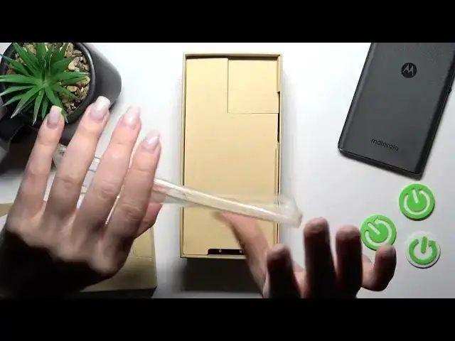 'Video thumbnail for Motorola Edge 30 Ultra - Does It Come With Case'