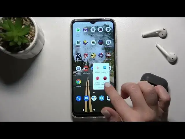 'Video thumbnail for How to Create Home Screen Folders on MOTOROLA Moto G50? – Group Apps in Folders'