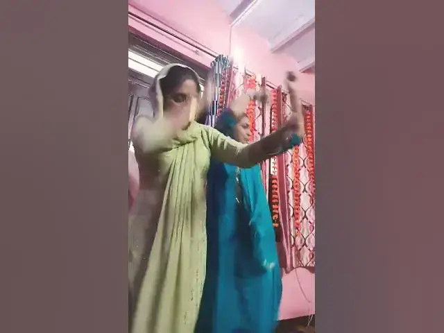 Video thumbnail for गदर डांस #happy_lokgeet #viral #डांस #shortvideo