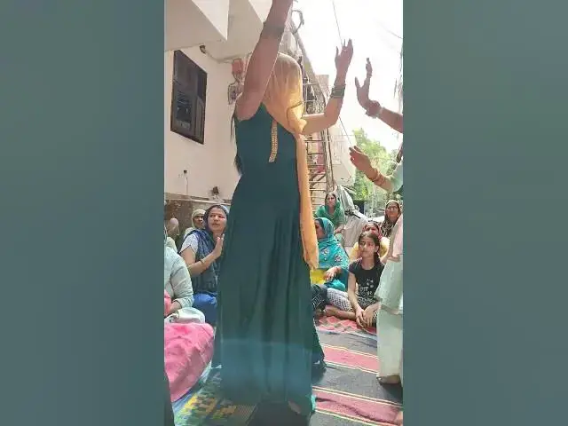 Video thumbnail for दिल्ली में कीर्तन की झलक#happy_lokgeet #trending #viral #dance