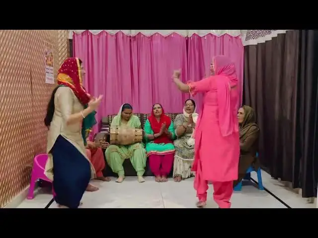 Video thumbnail for मुरली वाला दिल ले गया Murli wala dil le gya #happy_lokgeet #जो कुछ मेरे पास था वो सारा ,कृष्ण भजन