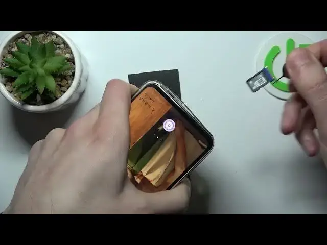 'Video thumbnail for How to Insert SIM Card on VIVO V23?'