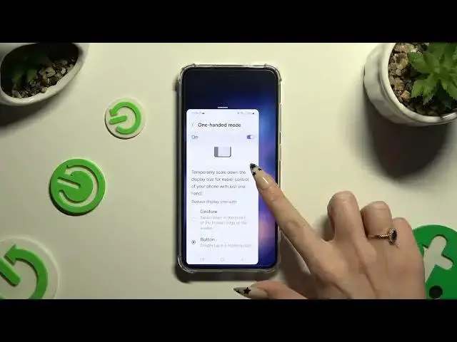 'Video thumbnail for How to Enter One Handed Mode on SAMSUNG Galaxy S24'