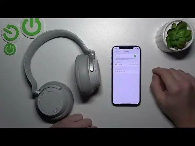 'Video thumbnail for How to Turn On or Off Your Microsoft Surface Headphones'