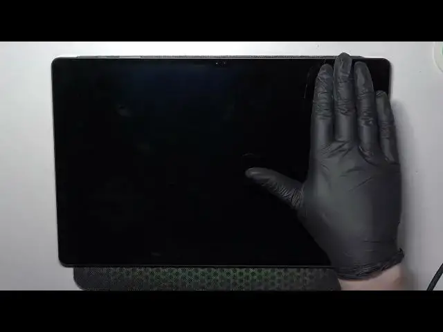 Video thumbnail for Size Does Matter! Hand Size Showdown with SAMSUNG Galaxy Tab S9 Ultra! 👋🔍