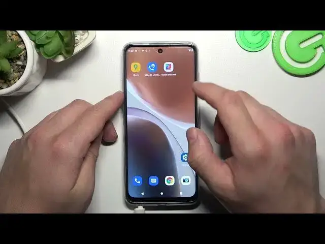 'Video thumbnail for How to Connect Headphones with MOTOROLA Moto G32 / Connect Wired Earphones to Your Smartphone'
