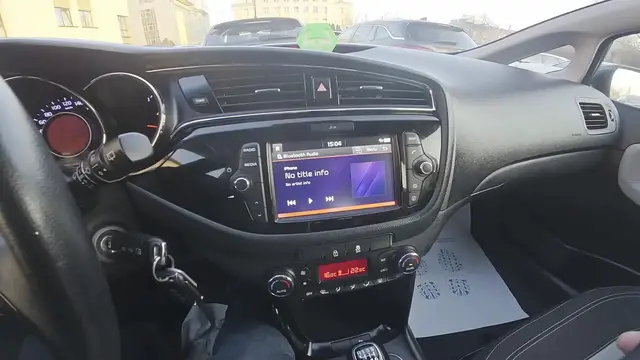 Video thumbnail for Kia Ceed II Facelift – How to Play Music from Smartphone via Car System