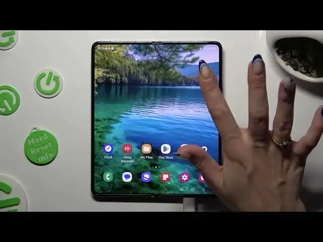 Video thumbnail for How to Remove Google Search Bar from Home Screen on Samsung Galaxy Z Fold5?