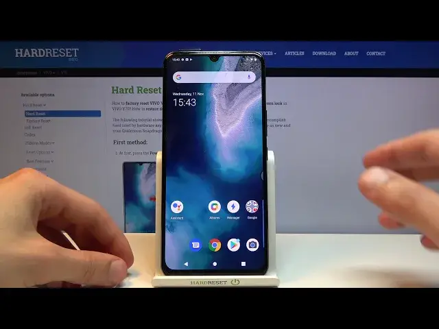 'Video thumbnail for How to Insert SIM & SD Card to VIVO Y70 – Allow Network & Extend Storage'