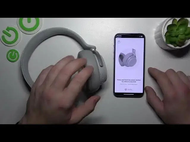 'Video thumbnail for How to Seamlessly Pair Microsoft Surface Headphones with the App'