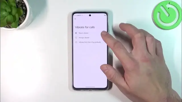 'Video thumbnail for How to Turn On / Off Vibrate for Phone Calls in MOTOROLA Moto G72'