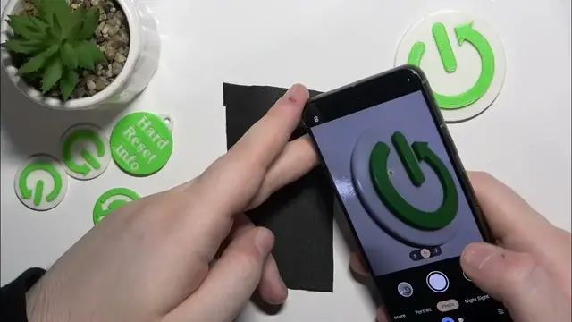 Video thumbnail for How to Take Macro Photos with Google Pixel 8 – Macro Mode