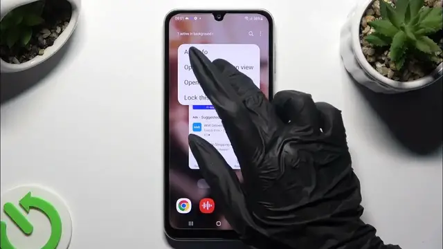 Video thumbnail for How to Enter Split Screen on SAMSUNG Galaxy F34?
