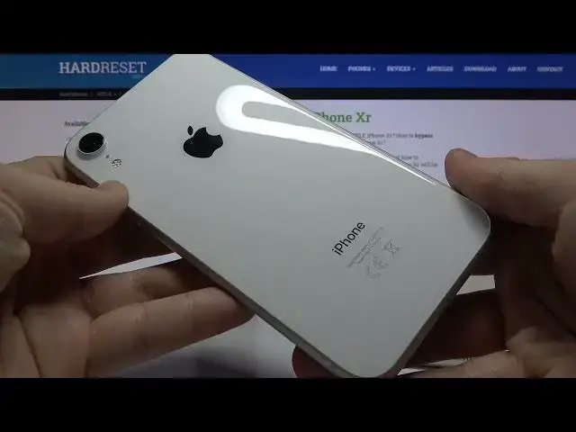 Video thumbnail for Apple iPhone XR - White Color Presentation