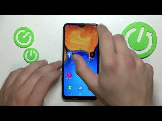 'Video thumbnail for How to Turn Off the Flashlight on the SAMSUNG Galaxy A20e'