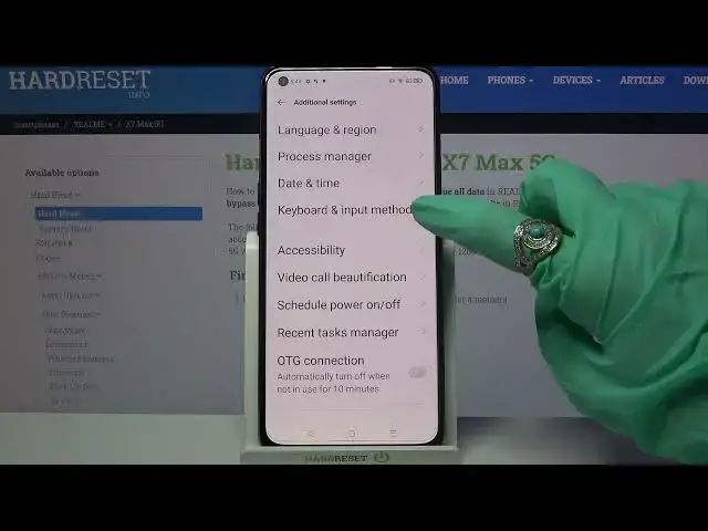 'Video thumbnail for Activate Text Correction - Open Additional Keyboard Features REALME X7 Max'