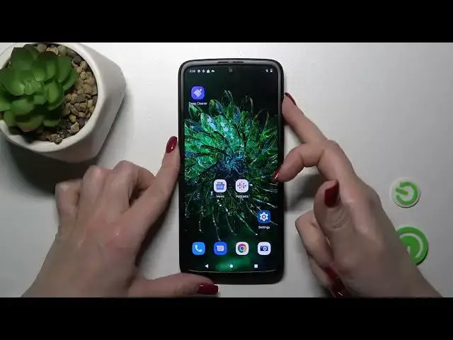 Video thumbnail for Motorola Razr 2022 - How To Enable & Disable Silent Mode