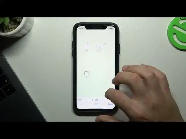 Video thumbnail for Revolutionize Your Browsing! Master Tab Grouping on Safari Today!