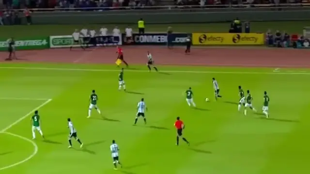 Video thumbnail for Pele Vs Messi