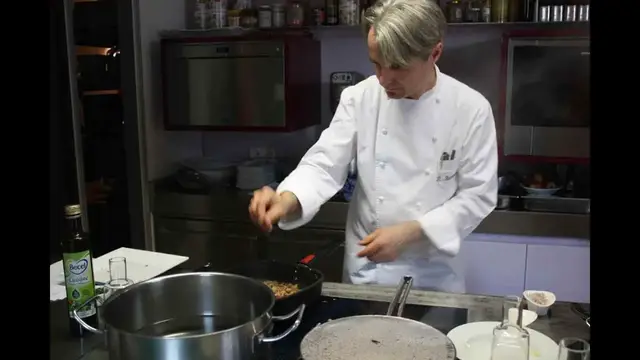 Video thumbnail for Österreichisch Kochen mit Haubenkoch Richard Brunnauer