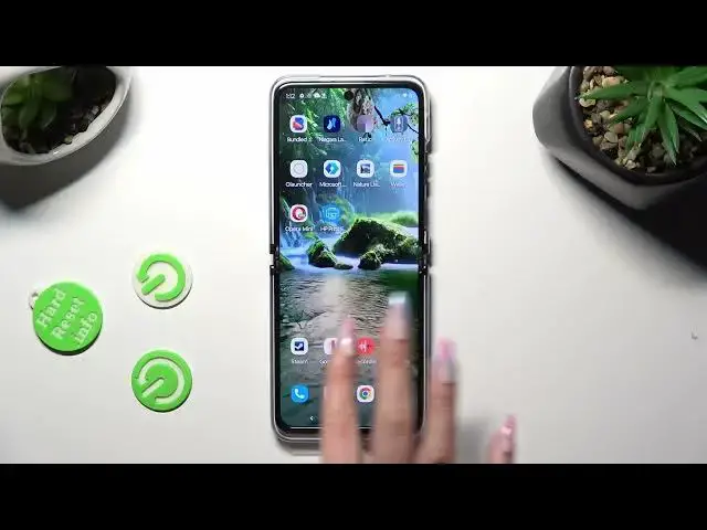 'Video thumbnail for How to Change Icon Size in MOTOROLA Razr 40 Ultra – Manage Icon Display'
