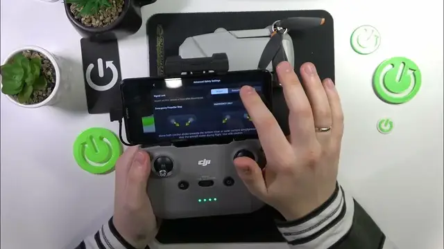 Video thumbnail for How to Select a Signal Lost Action in DJI Mini 2 SE