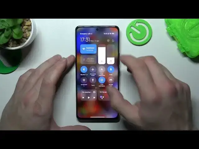 'Video thumbnail for How to Turn Off Flashlight on XIAOMI 12S Ultra'