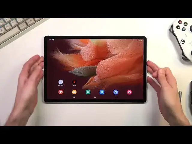 Video thumbnail for Unboxing of SAMSUNG Galaxy Tab S7 FE – Quick Review