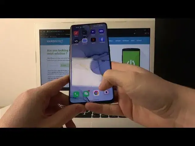 Video thumbnail for How to Take a Selfie on the OPPO Find X2 Neo - Shoot a Photo from Front Camera