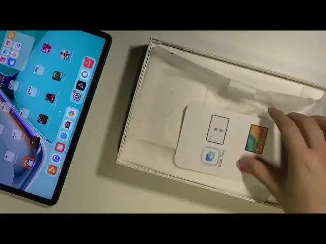 Video thumbnail for Does Huawei MatePad 11 have Charger in Box? Huawei MatePad Box Accessories - European Distribution
