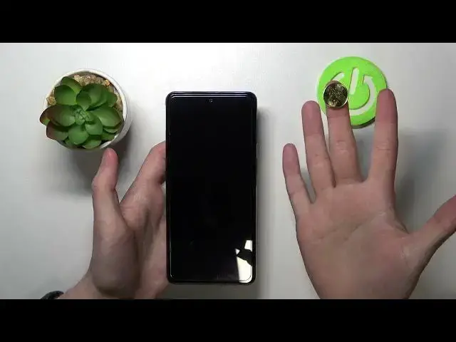 'Video thumbnail for Samsung Galaxy M53 - Hand Size Comparison'