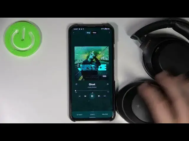 'Video thumbnail for How to Turn On / Off Touch Control Panel in Sony WH-1000XM3?'