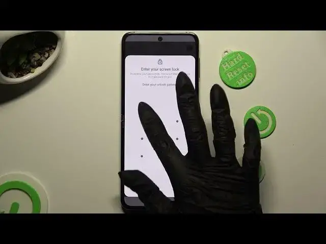 'Video thumbnail for How to Remove Remembered Passwords on SAMSUNG Galaxy Z Flip5 - Autofill with Google'