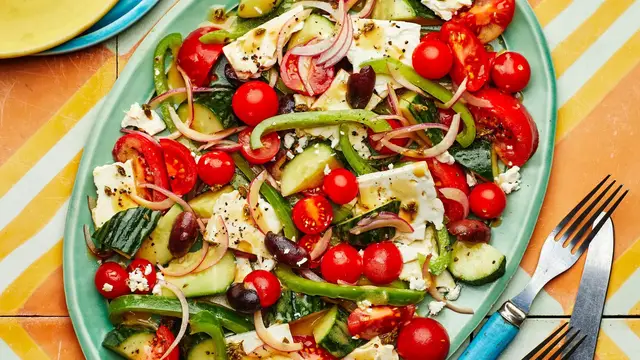 Video thumbnail for Greek Salad Recipe