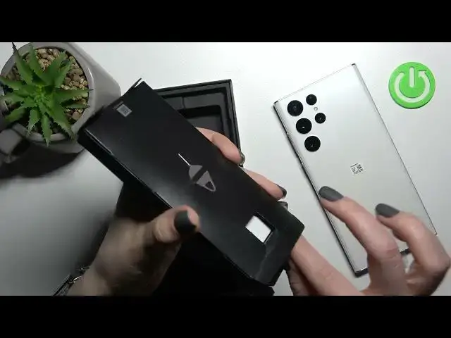 'Video thumbnail for Does Samsung Galaxy S22 Ultra Come with a 3.5mm Headphones Adapter?'